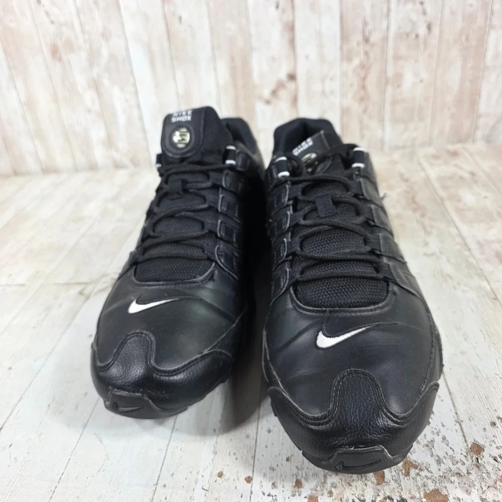 Nike Shox NZ Mens Black White Leather Running Shoes 501524-091 Size 11.5